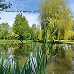 Domaine De L'ermitage Rue